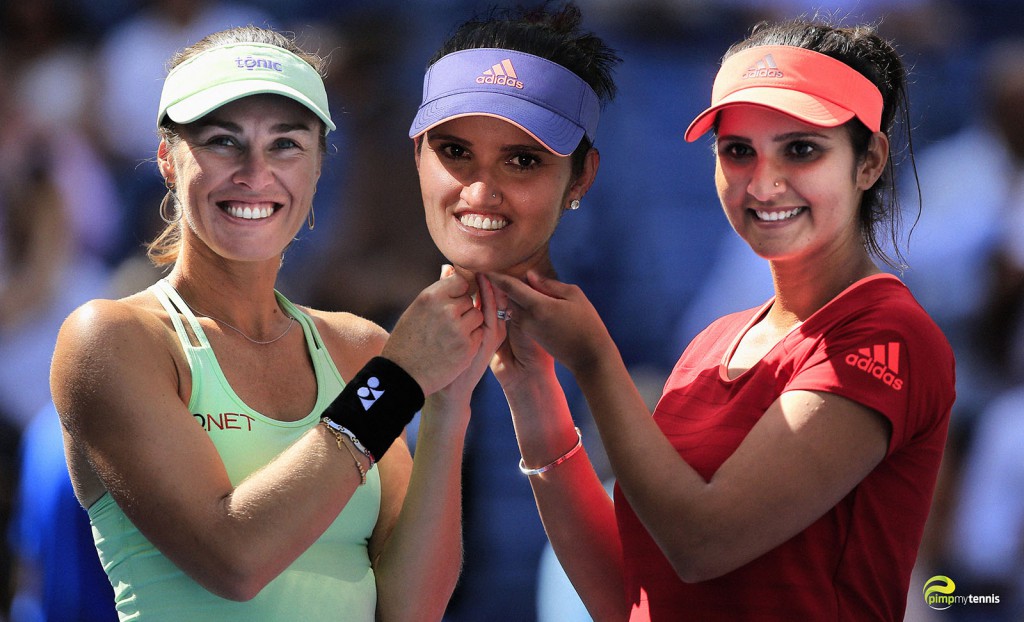 Martina Hingis Sania Mirza Santina funny tennis pimpmytennis